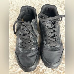 Sleek Black Women Men's Sneakers